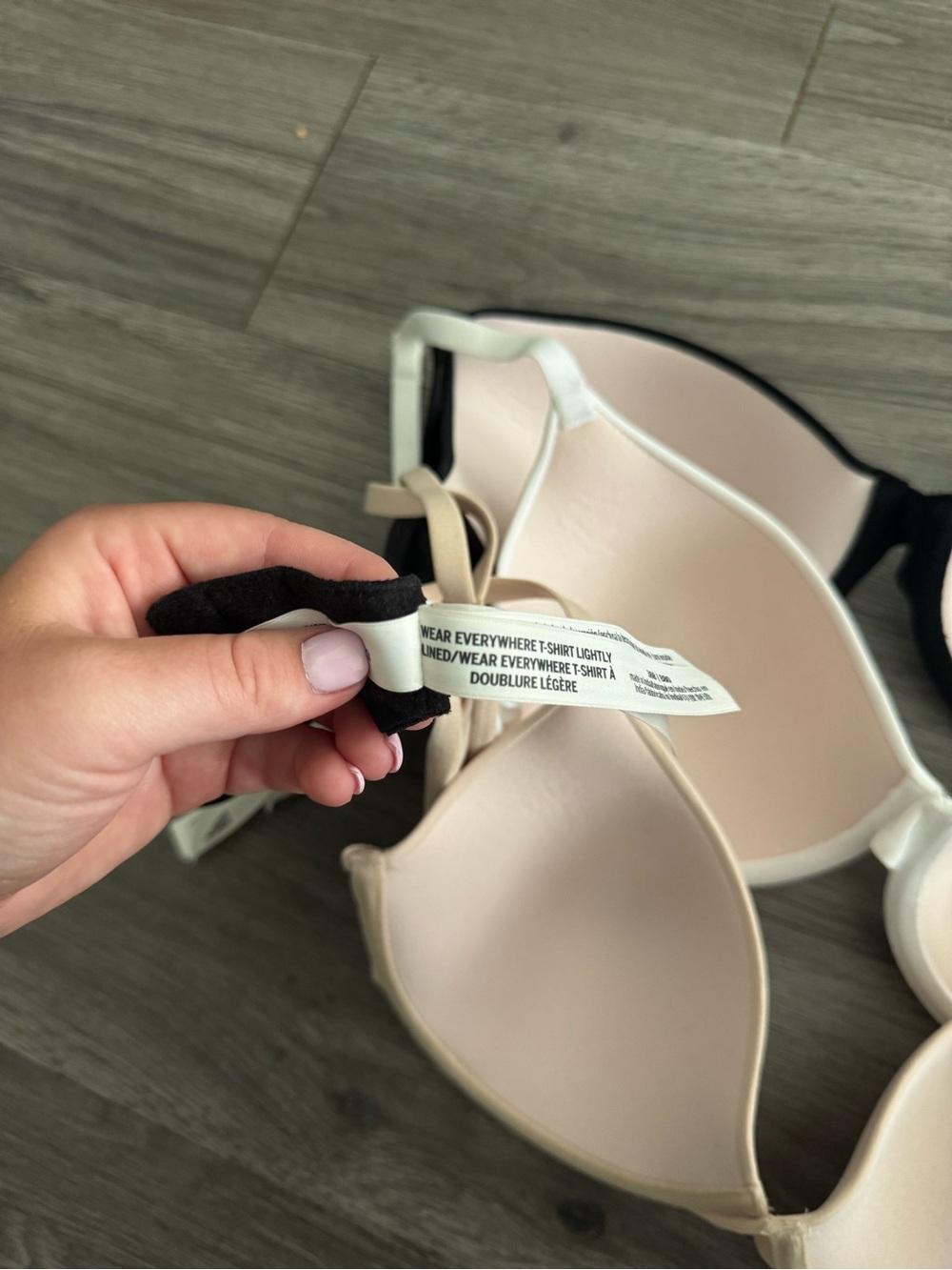 PINK
WEAR EVERYWHERE LIGHTLY LINED FULL COVERAGE T-SHIRT BRA lot of 3 - Picture 4 of 5
